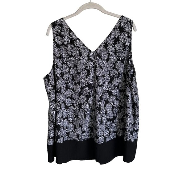 Lane Bryant Sleeveless V-Neck Top in Black / White - Size 20 - Picture 2 of 6
